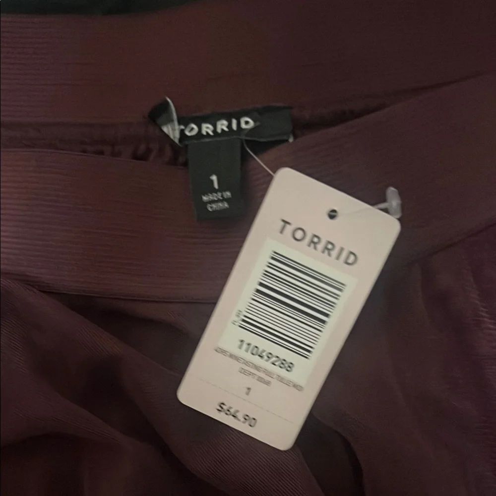 Elegant Wine Women's Skirt - Picture 2 of 3